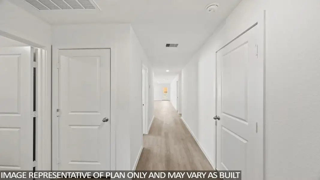 Spacious, unfurnished interior of a new home in Sunterra, Katy (Image 10).