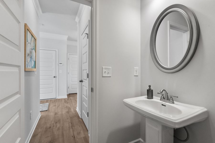 *This is a marketing photo. Colors/options may be different.*