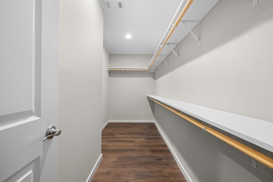 Spacious, unfurnished interior of a new home in , Bedias (Image 19). Spacious, unfurnished interior of a new home in , Bedias (Image 19).