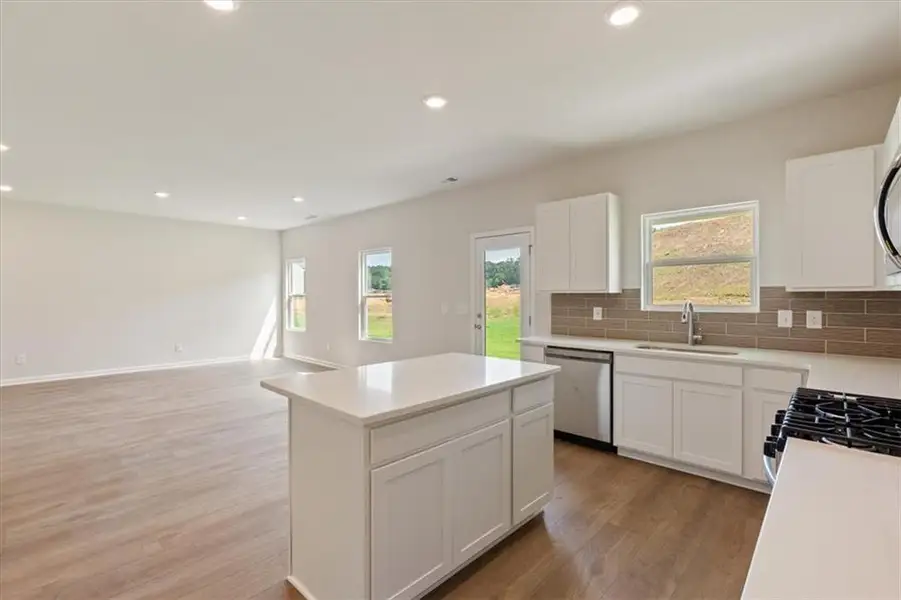 Furnished interior view inside a new home in Salacoa, Calhoun (Image 3).