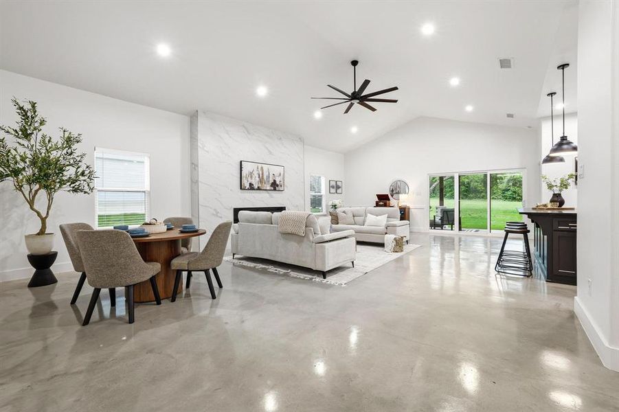 Furnished interior view inside a new home in , Denison (Image 36).