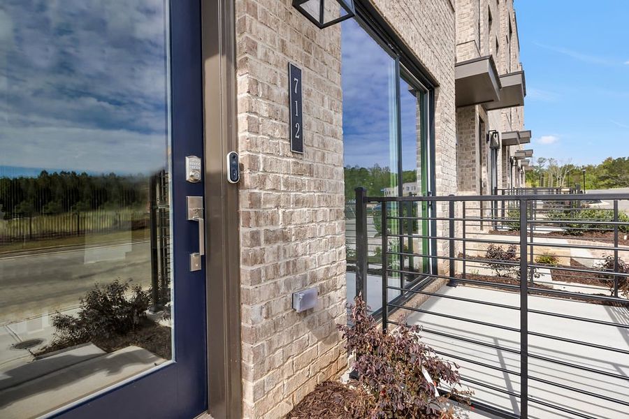 Exterior details and patio area of a home in Echo Park, Suwanee (Image 3).