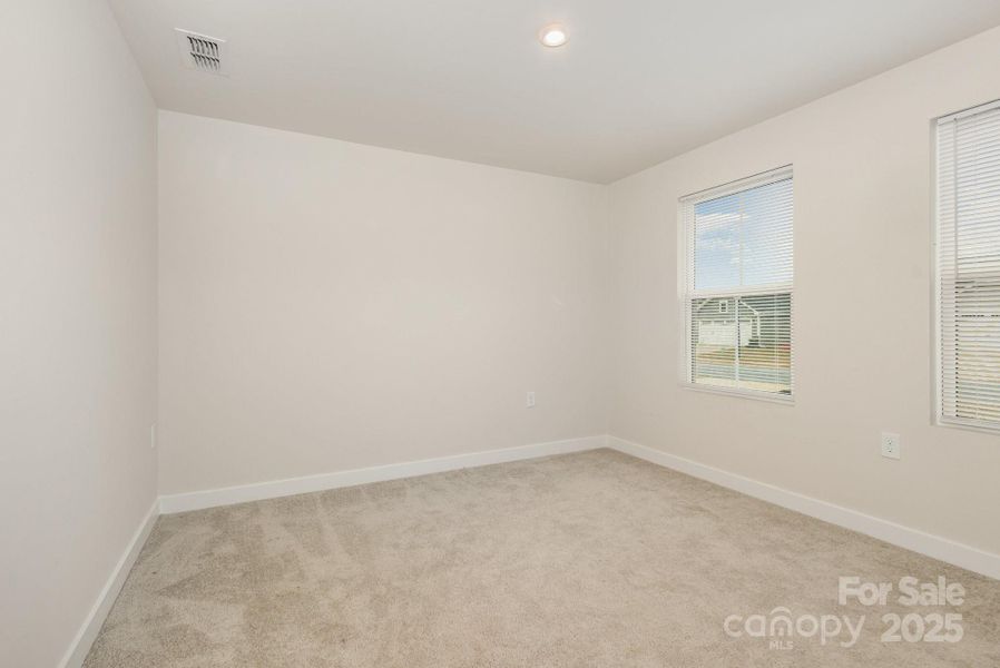 Spacious, unfurnished interior of a new home in , Greenville (Image 18).
