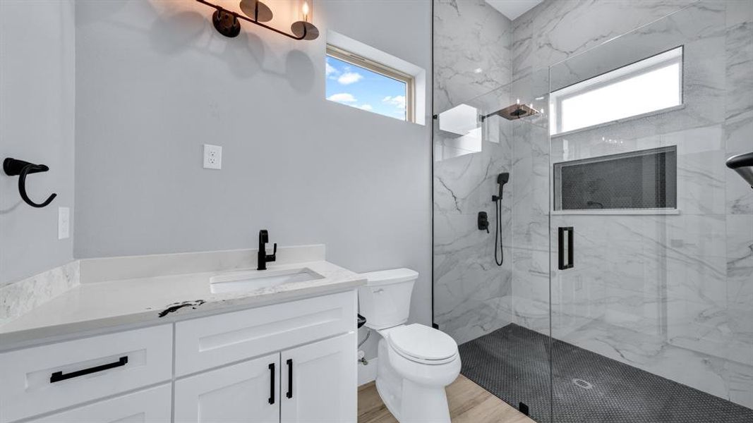 Furnished interior view inside a new home in , Weatherford (Image 14).