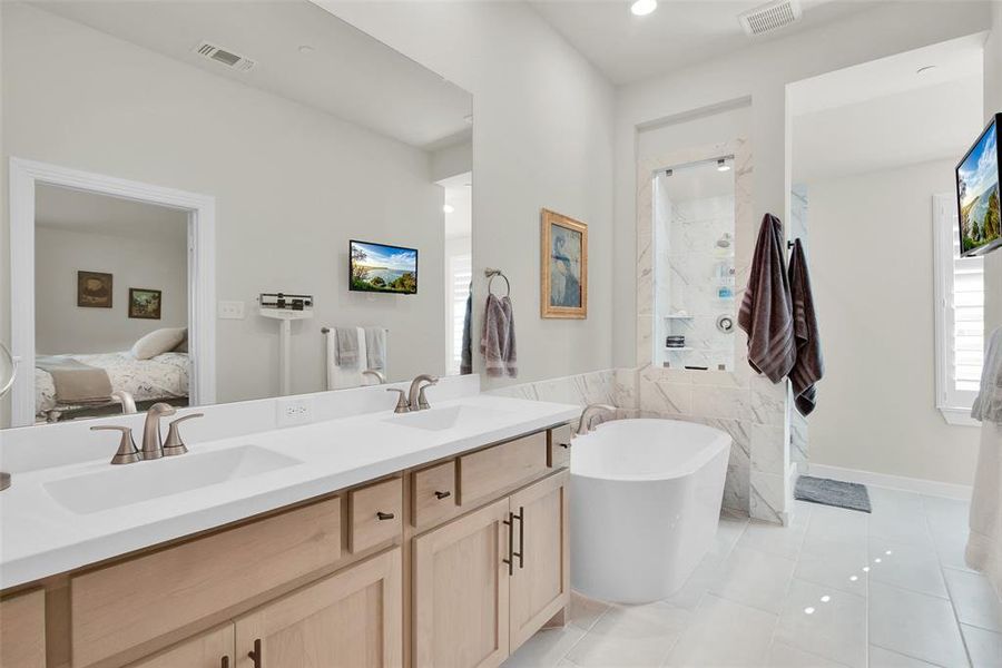 Furnished interior view inside a new home in , Sherman (Image 23).