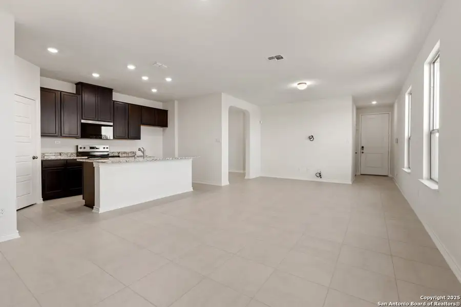 Image 9 of a home in Woodside Farms.