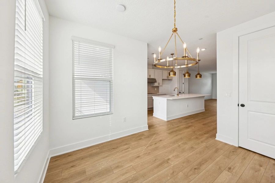 Spacious, unfurnished interior of a new home in Parkview at Hamlin, Winter Garden (Image 16).