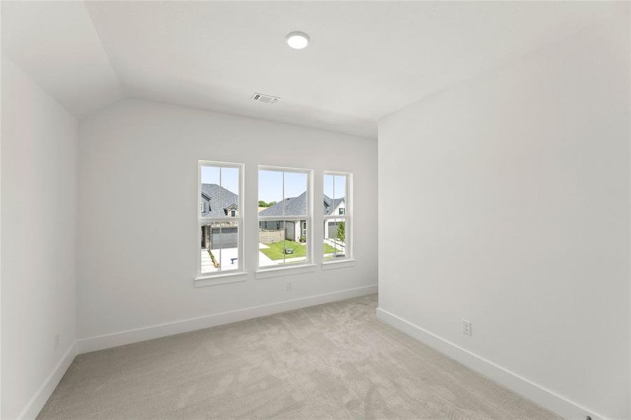 Spacious, unfurnished interior of a new home in Treeline, Justin (Image 13).