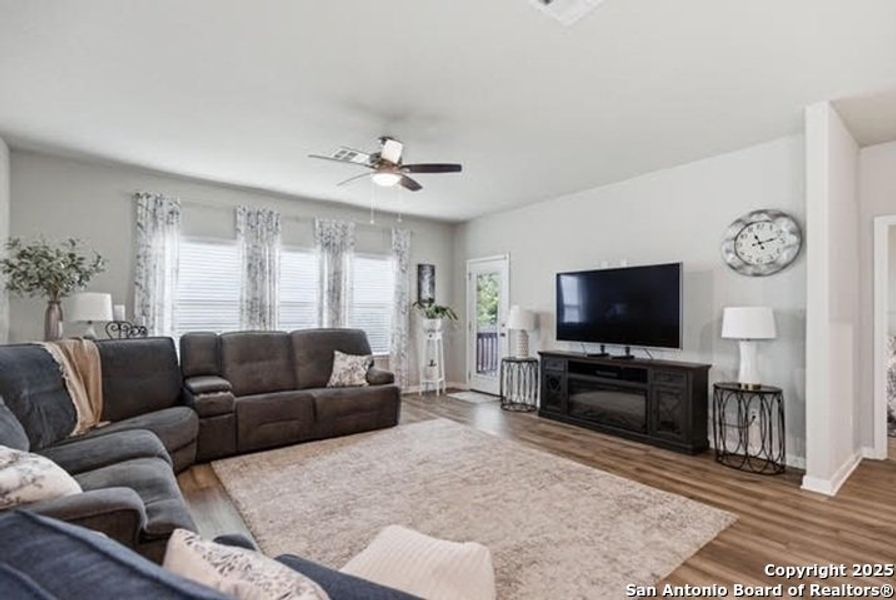 Furnished interior view inside a new home in Legendary Trails - Premier Series, Cibolo (Image 12). Furnished interior view inside a new home in Legendary Trails - Premier Series, Cibolo (Image 12).