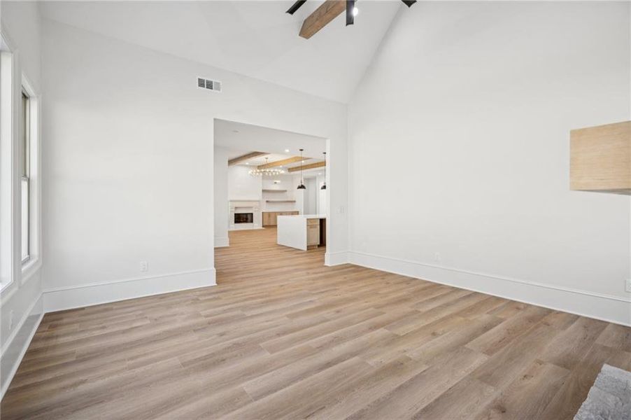 Spacious, unfurnished interior of a new home in , Gainesville (Image 41).