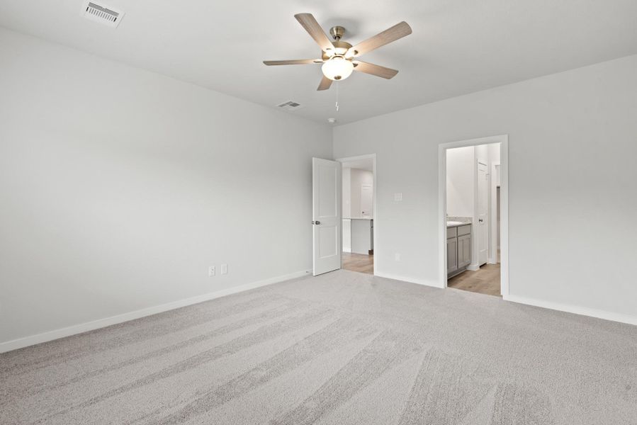 Spacious, unfurnished interior of a new home in Barrett Crossing, Crosby (Image 13).