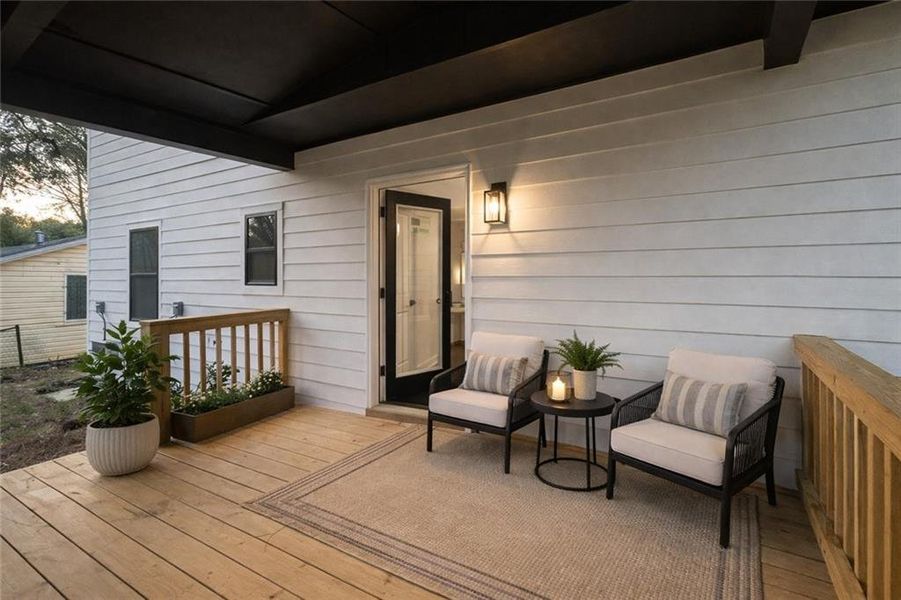 Exterior details and patio area of a home in , Decatur (Image 3).