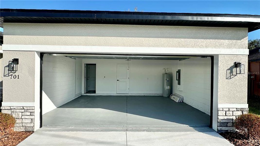 Exterior details and patio area of a home in , Poinciana (Image 30).