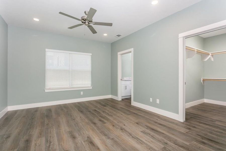 Spacious, unfurnished interior of a new home in , Fredericksburg (Image 14). Spacious, unfurnished interior of a new home in , Fredericksburg (Image 14).