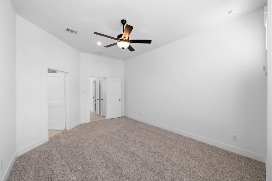 Spacious, unfurnished interior of a new home in Bridgeland, Cypress (Image 14).