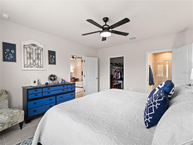 Furnished interior view inside a new home in , Port Charlotte (Image 44).