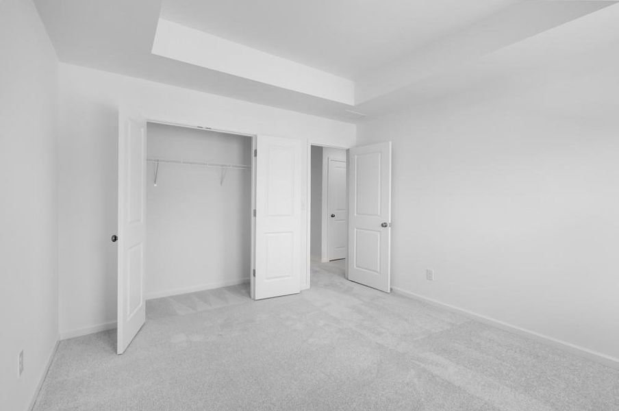 Spacious, unfurnished interior of a new home in Hampton Trace, Marietta (Image 23).