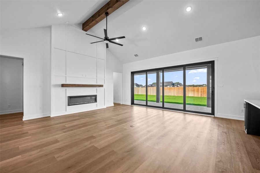Spacious, unfurnished interior of a new home in King Oaks, Salado (Image 19).