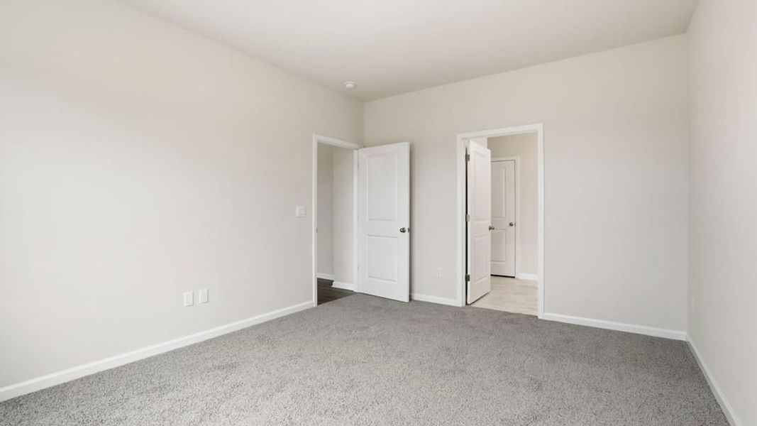 Spacious, unfurnished interior of a new home in Waverly Station, Greenwood (Image 21).