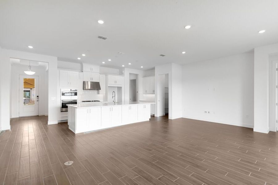 Representative unfurnished interior of a home built from the Ambra by Taylor Morrison in Esplanade at Center Lake Ranch, St. Cloud (Image 27).