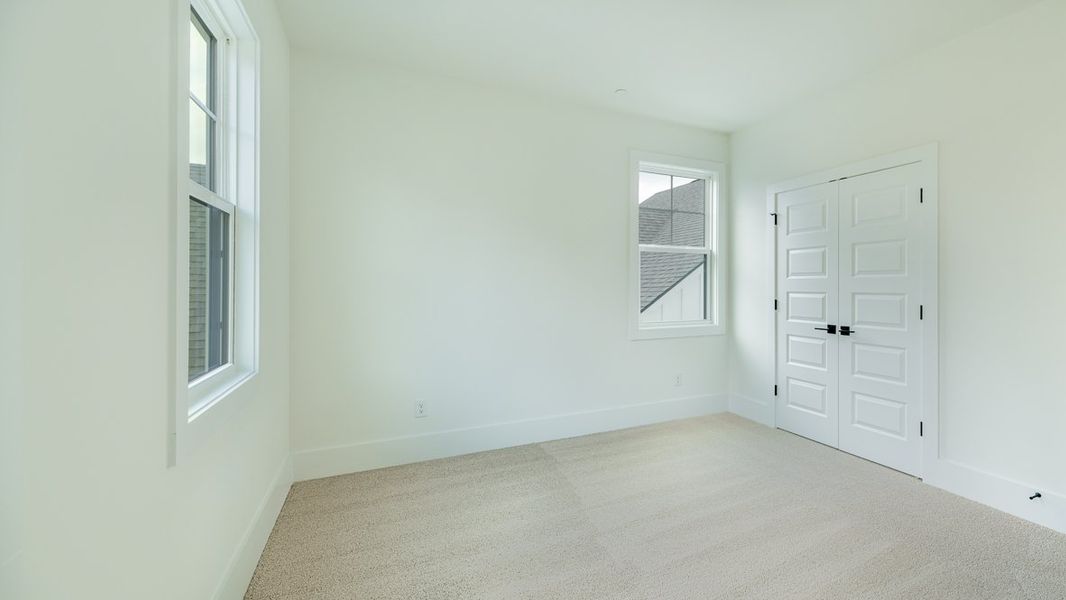 Representative unfurnished interior of a home built from the Hanover by D.R. Horton in The Village at Sandy Plains, Marietta (Image 32).