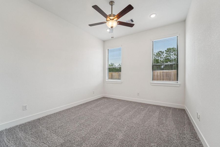 Spacious, unfurnished interior of a new home in Kresston, Montgomery (Image 20).
