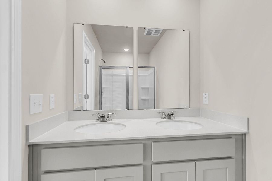 Image 36 of a home in .