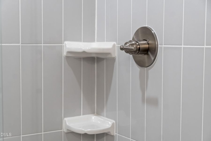 DrBrAL_Larue_Litchfield_2499-11x DrBrAL_Larue_Litchfield_2499-11x