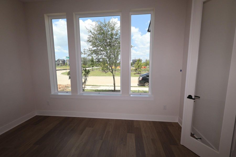 Spacious, unfurnished interior of a new home in Elyson - Grove Row Collection, Katy (Image 6). Spacious, unfurnished interior of a new home in Elyson - Grove Row Collection, Katy (Image 6).