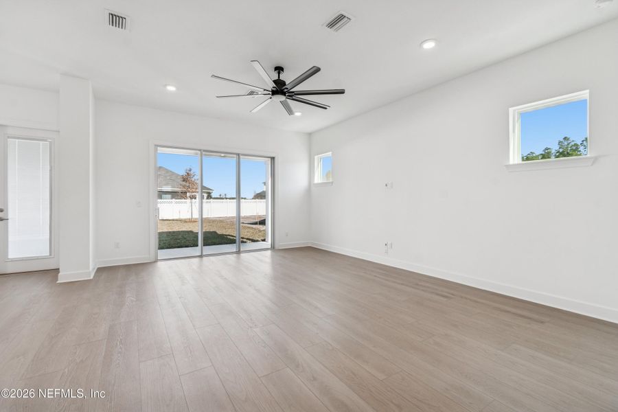Spacious, unfurnished interior of a new home in Evergreen Island at Silverleaf - Executive, St. Augustine (Image 25).
