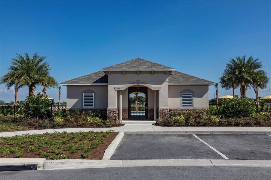 Community amenities in Lake Lucerne, Winter Haven (Image 26).