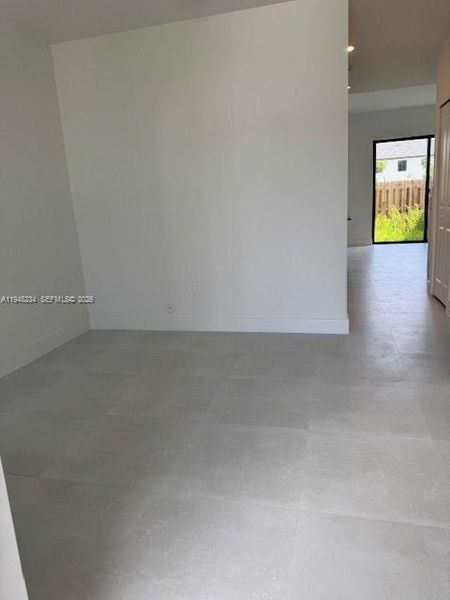 Spacious, unfurnished interior of a new home in , Homestead (Image 8).