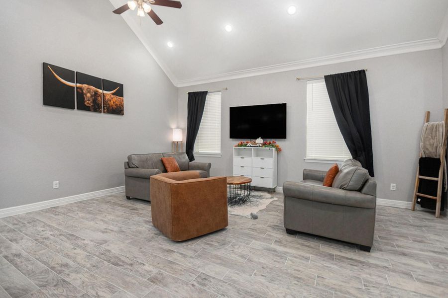 Furnished interior view inside a new home in , Anahuac (Image 6).