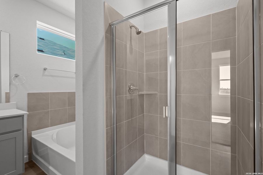 Furnished interior view inside a new home in Hiddenbrooke, Seguin (Image 9).