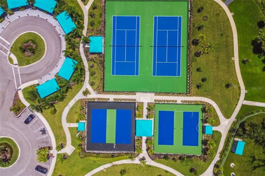 Community amenities in Grand Park, Sarasota (Image 49).