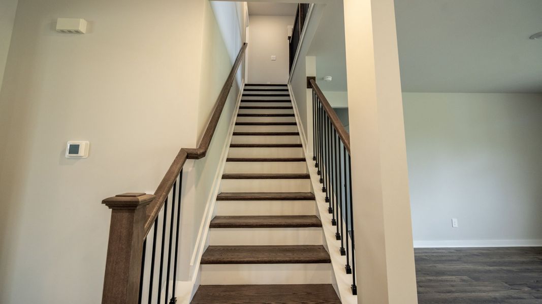 Spacious, unfurnished interior of a new home in Pottsview, Smyrna (Image 21).