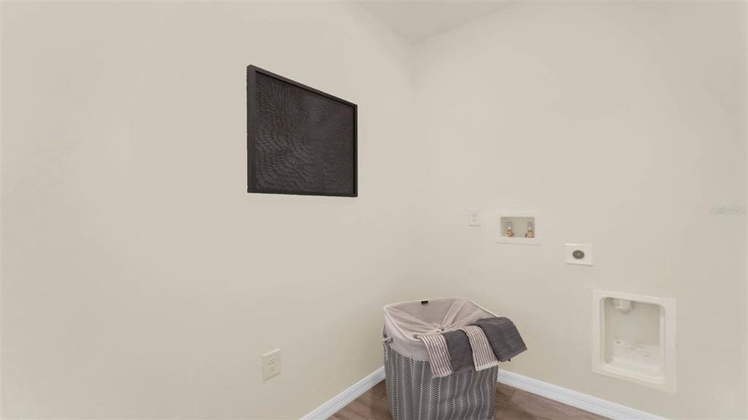 Spacious, unfurnished interior of a new home in Windrose, Apopka (Image 18).