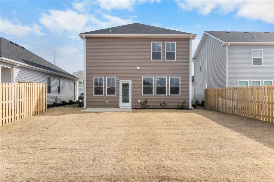 Exterior details and patio area of a home in Windsor, North Augusta (Image 4).