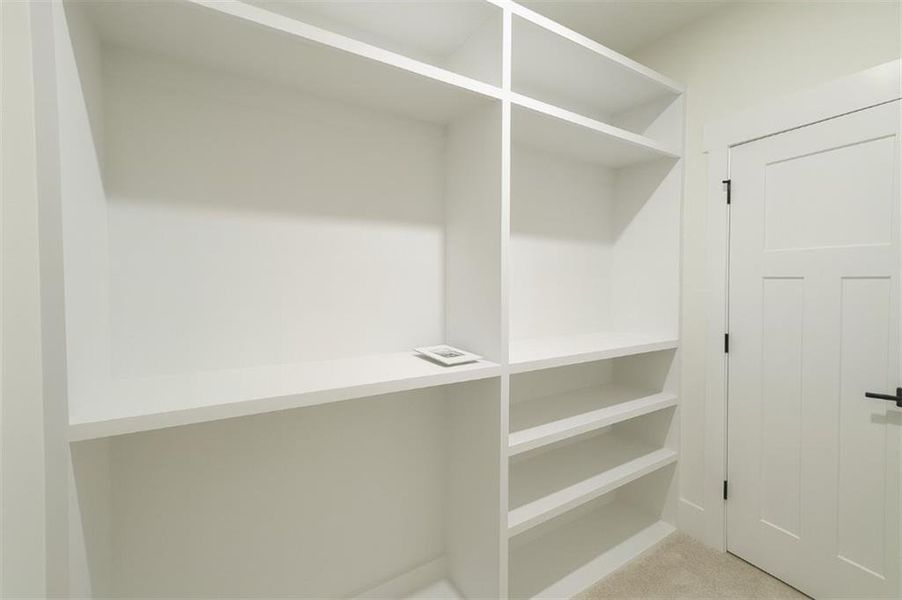 Image 33 of a home in .