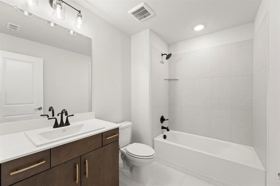 22. 500 Blue Yucca - 3RD Bath