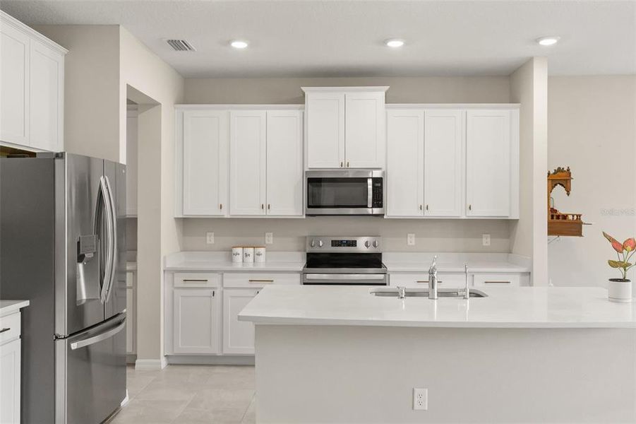 Furnished interior view inside a new home in Deerbrook, Land O' Lakes (Image 6).