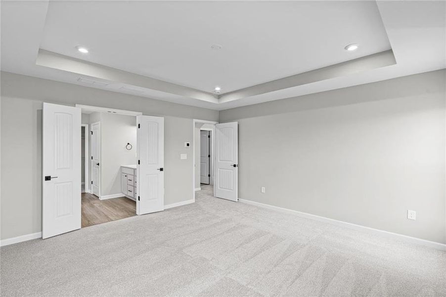 Spacious, unfurnished interior of a new home in Twin Lakes, Hoschton (Image 35).