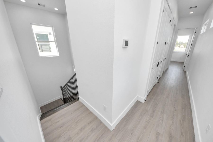 Spacious, unfurnished interior of a new home in , Houston (Image 8).