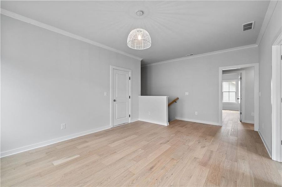 Spacious, unfurnished interior of a new home in Crossroads, Milton (Image 19).