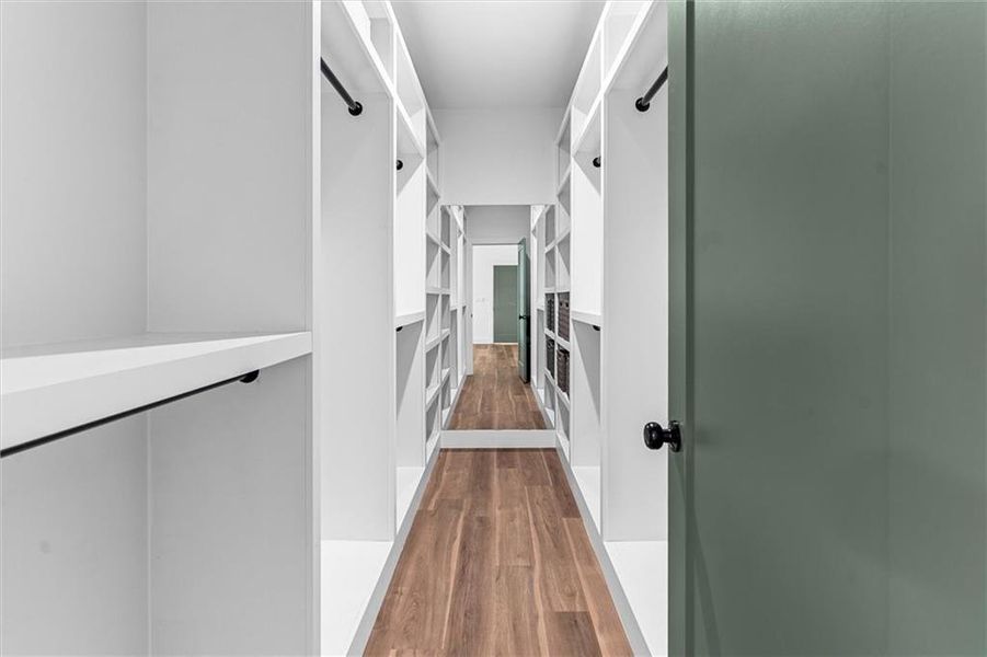 Spacious, unfurnished interior of a new home in , Atlanta (Image 81).