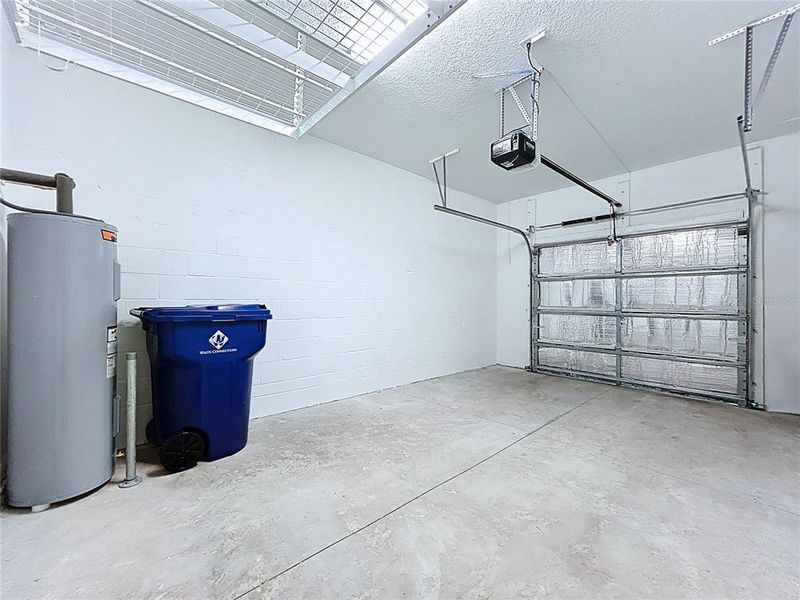 Spacious, unfurnished interior of a new home in , Land O' Lakes (Image 41). Spacious, unfurnished interior of a new home in , Land O' Lakes (Image 41).