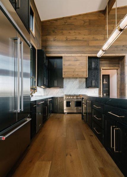 Community amenities in , Mineral Bluff (Image 76). Community amenities in , Mineral Bluff (Image 76).