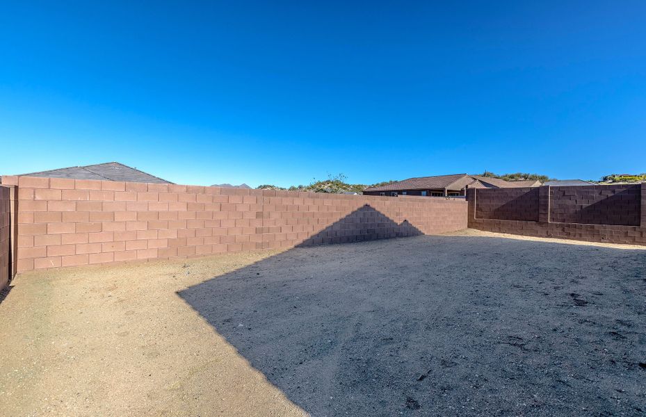 Exterior details and patio area of a home in Vistoso Canyon Estates, Oro Valley (Image 3).