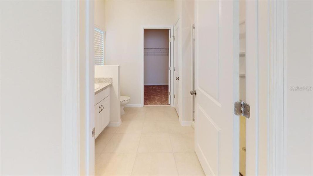 Spacious, unfurnished interior of a new home in Brookland Park, Auburndale (Image 13).