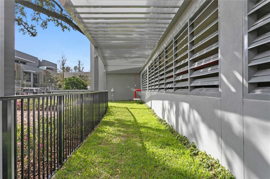 Exterior details and patio area of a home in , Tampa (Image 33).